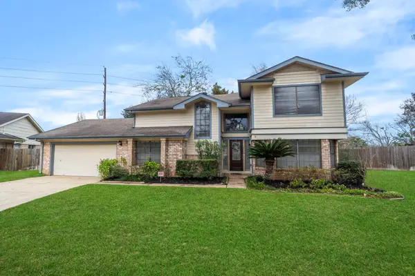 2019 Braesmeadow Lane, Sugar Land, TX 77479