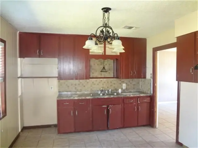 3018 Robinson Blvd, Texas City, TX 77590 - Image #2