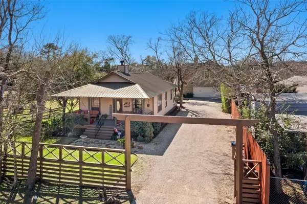 3414 Avenue C, Dickinson, TX 77539