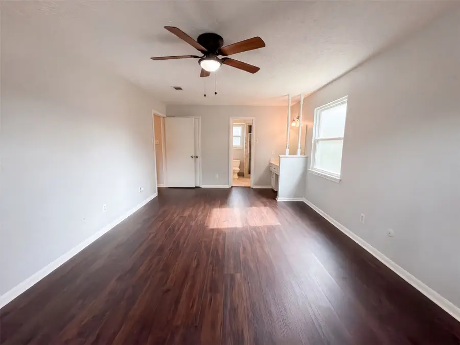 16121 Lakeview Drive, Jersey Village, TX 77040 - #3