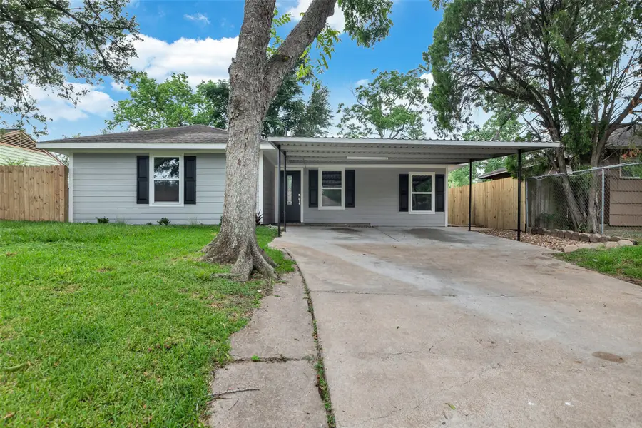 5858 Beldart Street, Houston, TX 77033 - Image #2