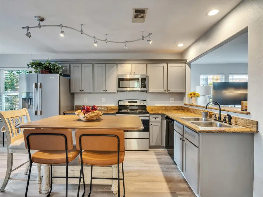 7121 Avenue P 1/2, Galveston, TX 77551 - Image #3