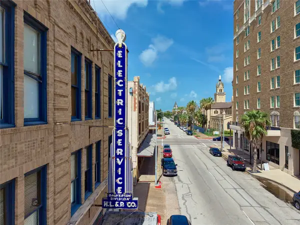 2116 Church Street #3B, Galveston, TX 77550