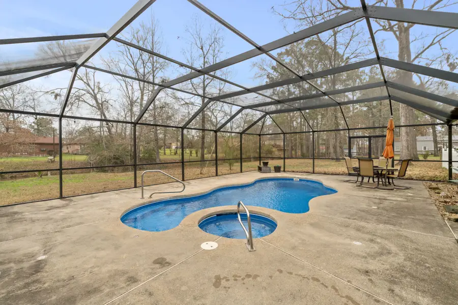 548 Creekside Drive, Onalaska, TX 77360 - Image #2