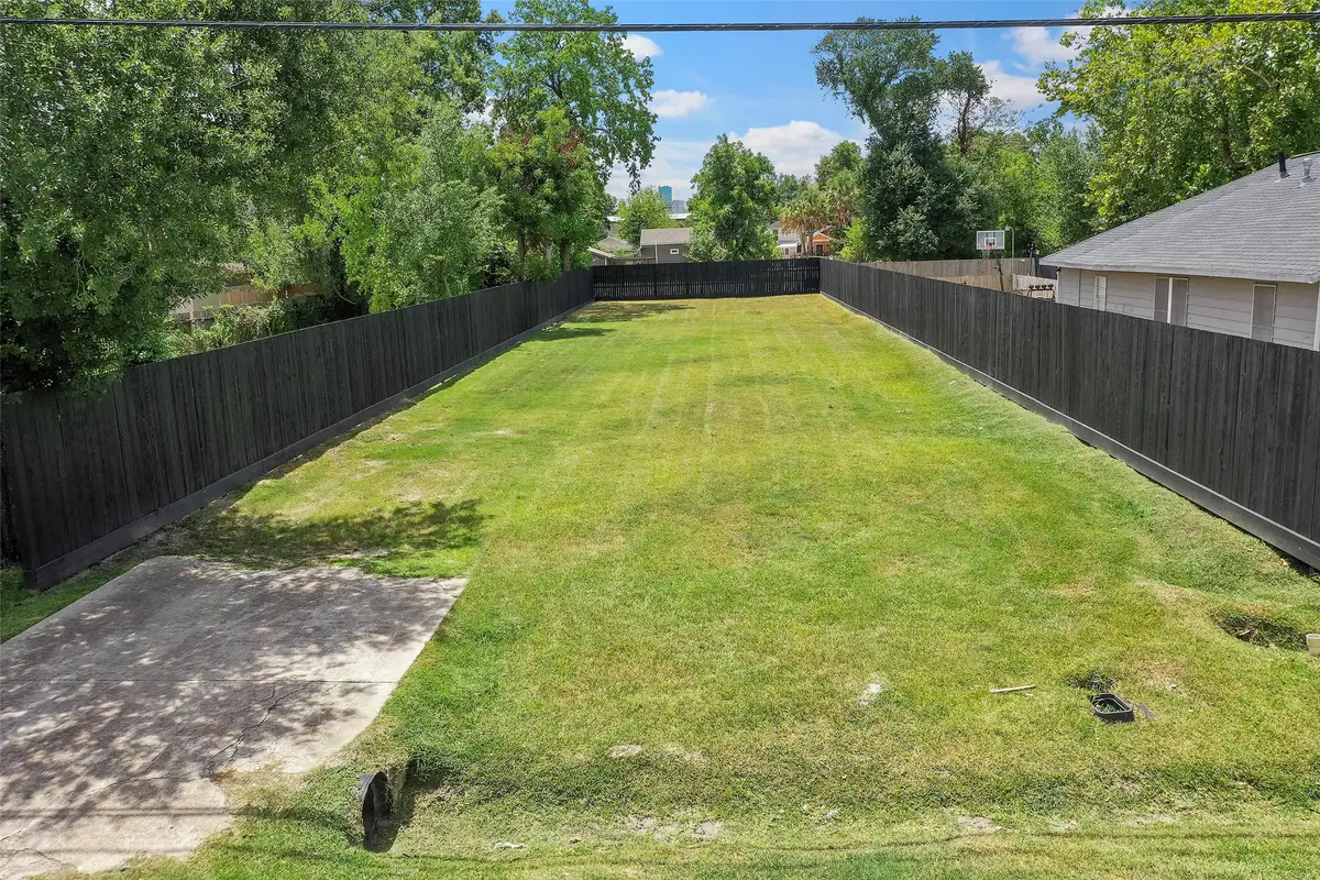 213 Sylvester Road, Houston, TX 77009 - #1