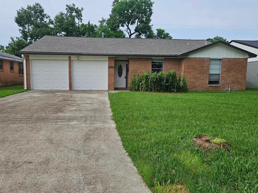 212 Harold Lane, Baytown, TX 77521 - Image #2