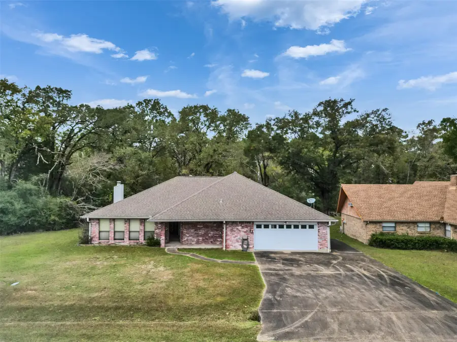 85 Westwood Drive W, Trinity, TX 75862 - Image #2