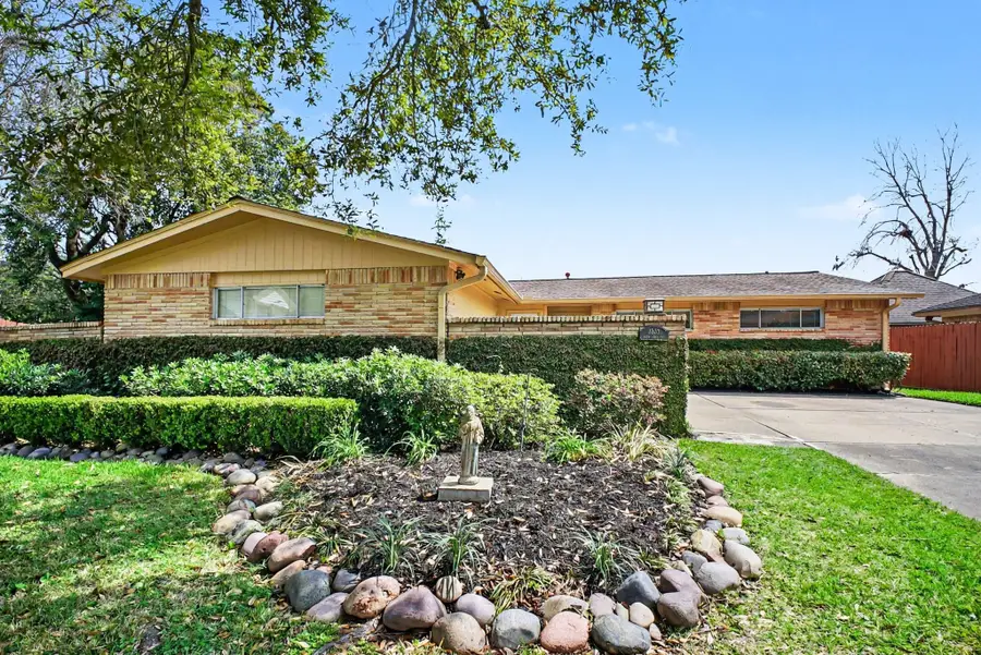 2803 Rockarbor Drive, Houston, TX 77063 - #2