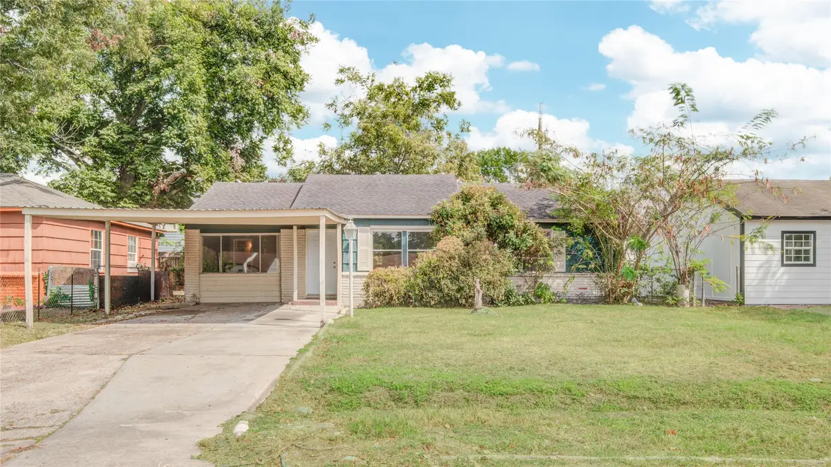 9317 Cathedral Drive, Houston, TX 77051 - Image #1