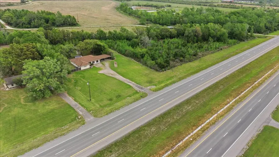 21344 Highway 73, Hamshire, TX 77622 - #2