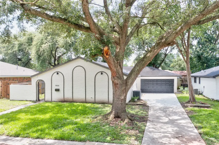 8406 Beechaven Rd, La Porte, TX 77571 - #2