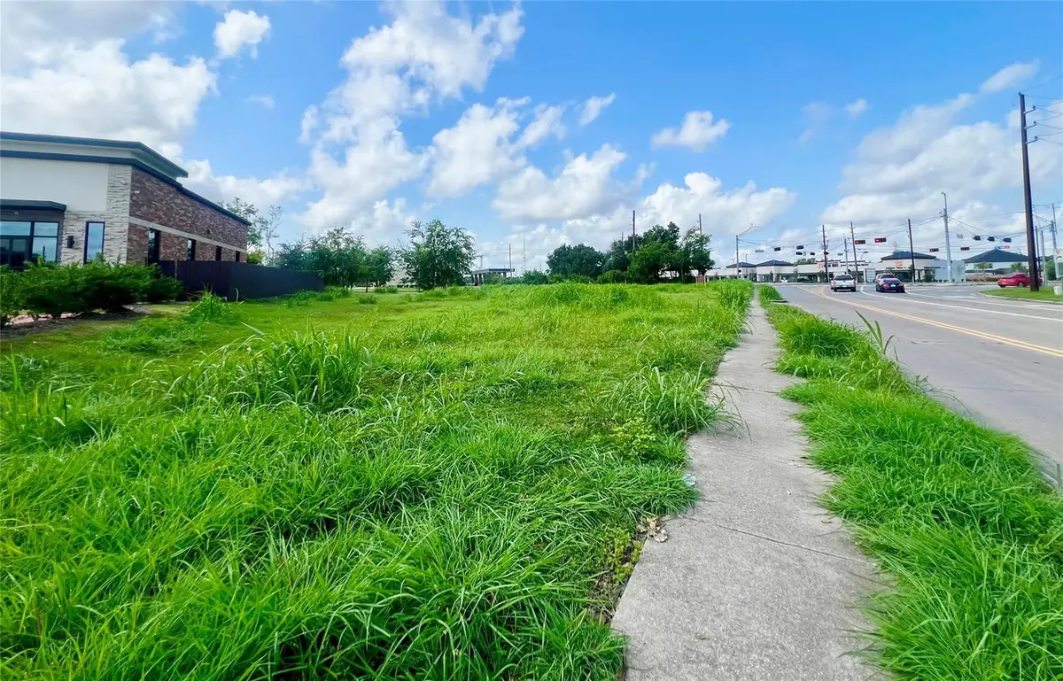 2023 5th Street, Stafford, TX 77477 - Image #1