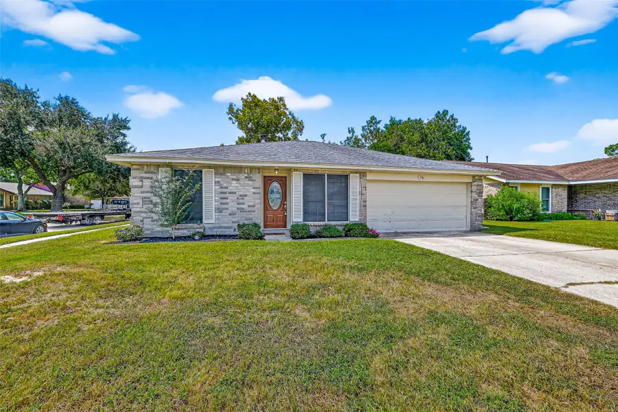 16 Wagon Lane Loop, Angleton, TX 77515 - Image #3
