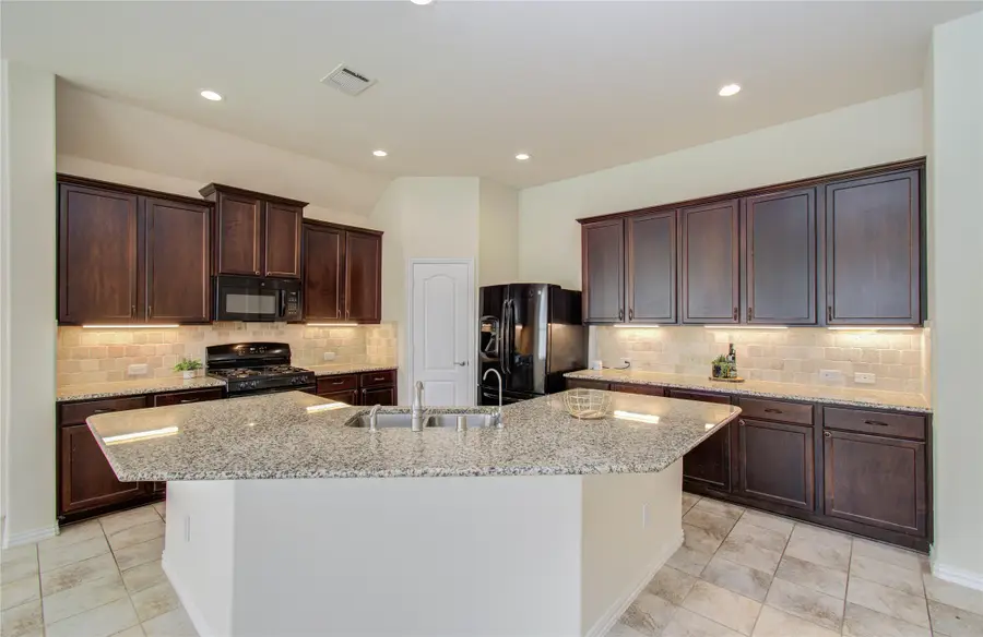 115 Brazos Drive, Baytown, TX 77523 - Image #2