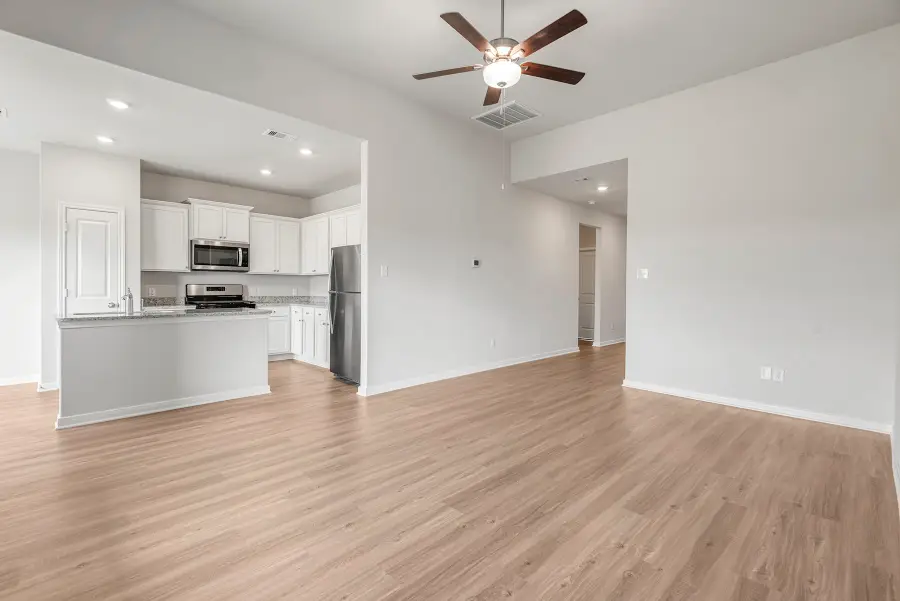 424 Mustang Trot Drive, Katy, TX 77493 - Image #3