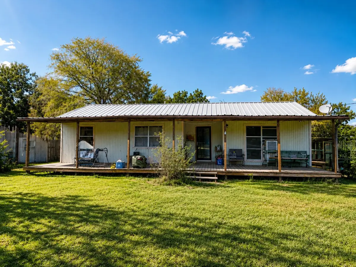 3213 Bob Mathews St, Bedias, TX 77831 - #1