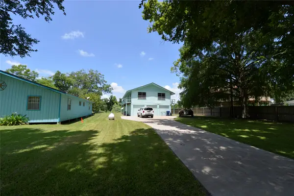 247 Selkirk Drive, Bay City, TX 77414
