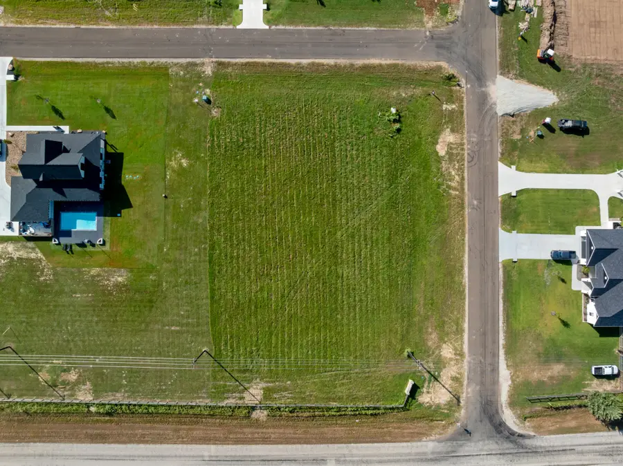 7801 Mathis Creek Drive, Bryan, TX 77808 - Image #3