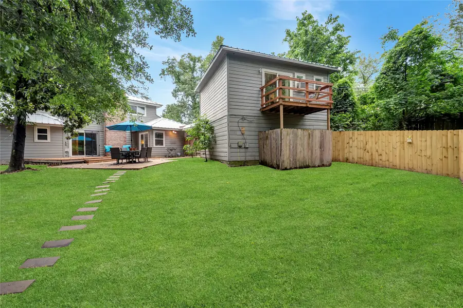 10311 Woodhollow Drive, Conroe, TX 77385 - Image #3