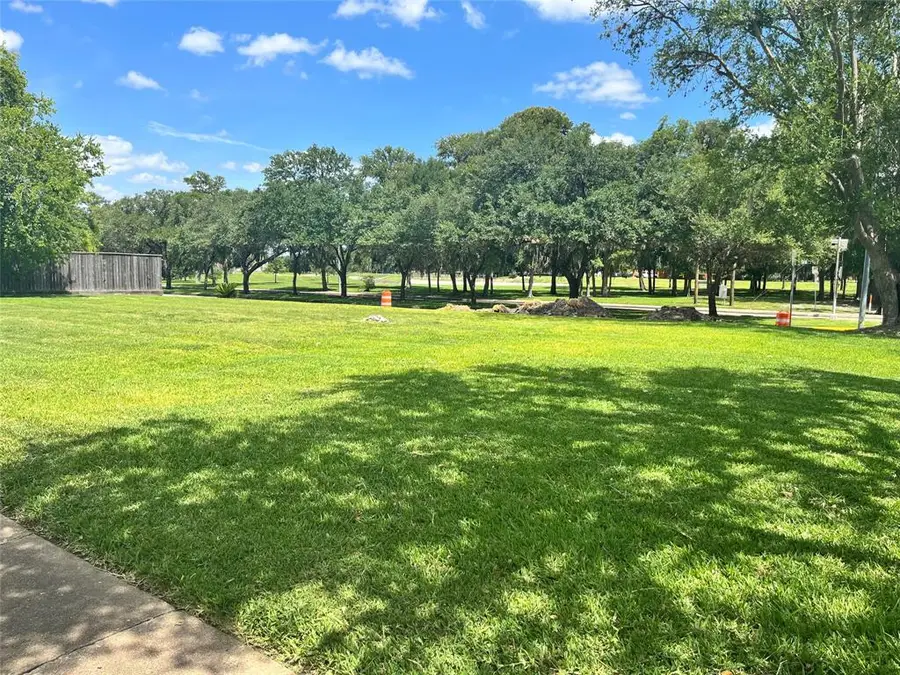 8431 Braes Boulevard, Houston, TX 77025 - Image #3