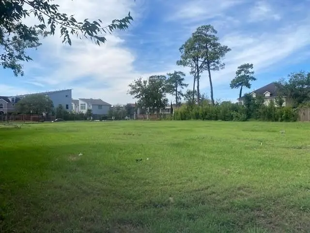 3221 N Macgregor Way, Houston, TX 77004 - Image #1