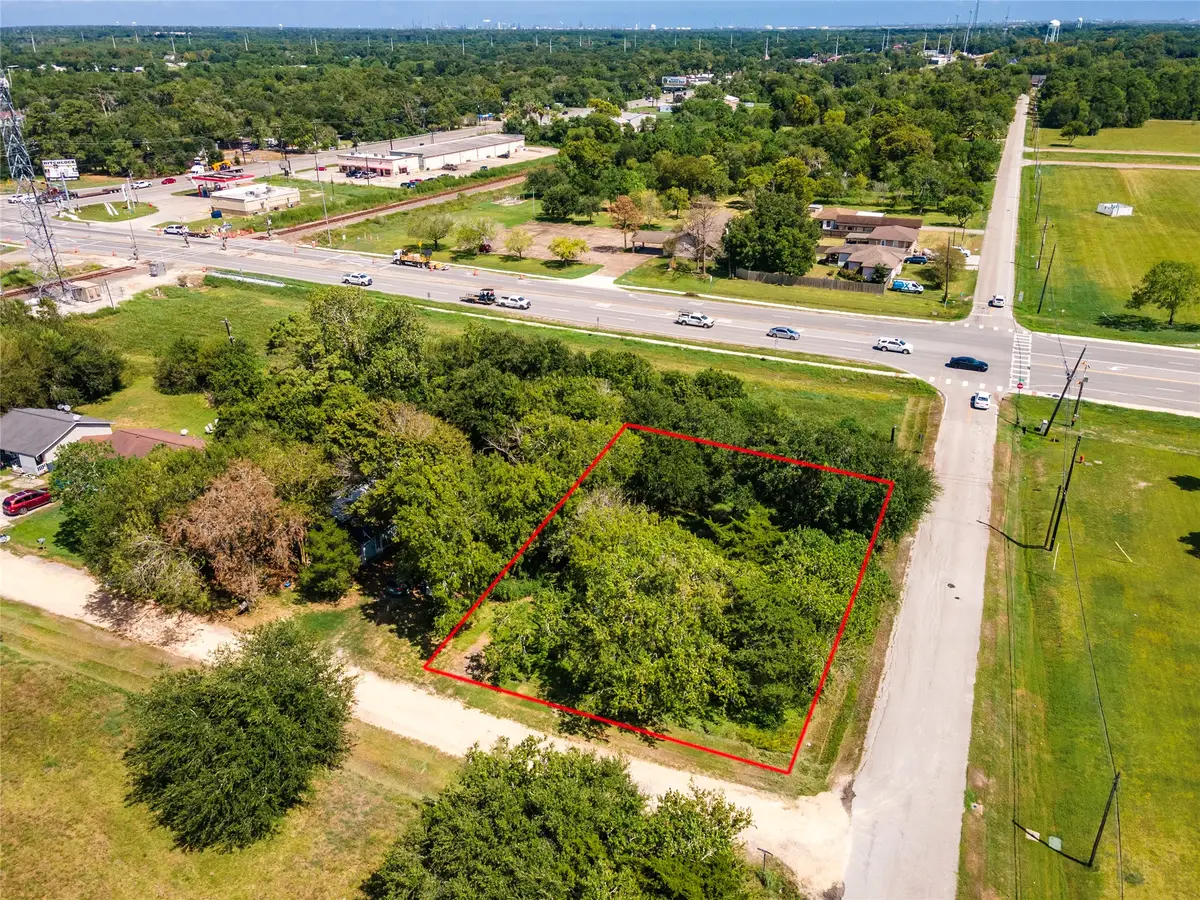 6521 Crockett Street, Hitchcock, TX 77563 - #1
