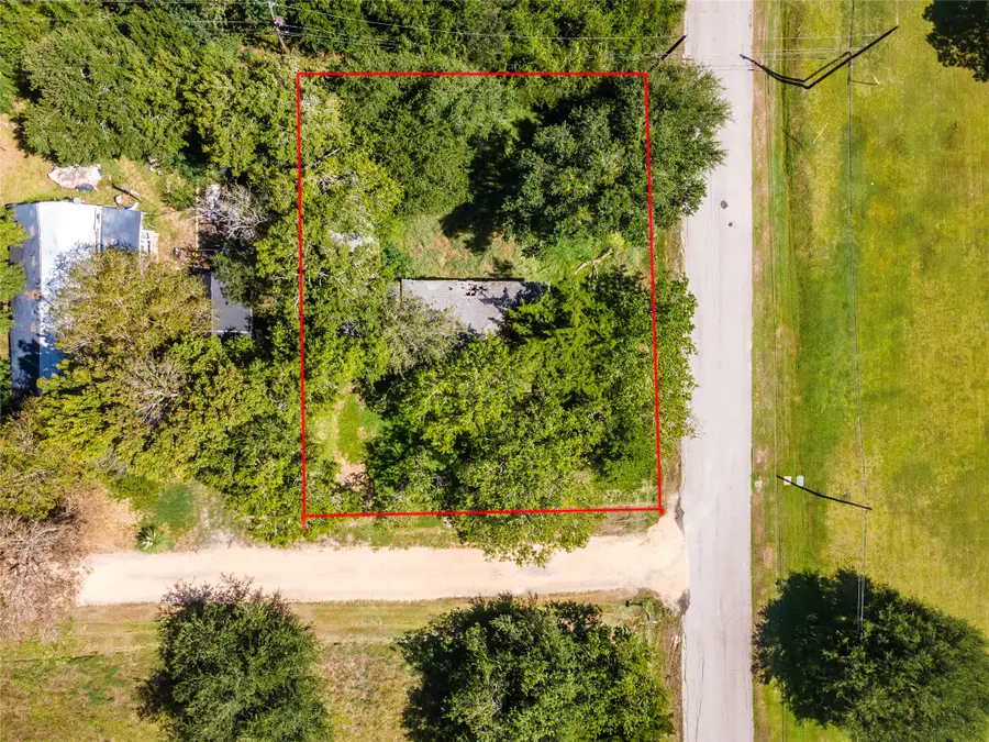 6521 Crockett Street, Hitchcock, TX 77563 - #2
