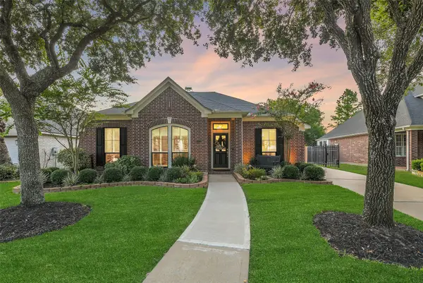 13739 Sherburn Manor Drive, Cypress, TX 77429