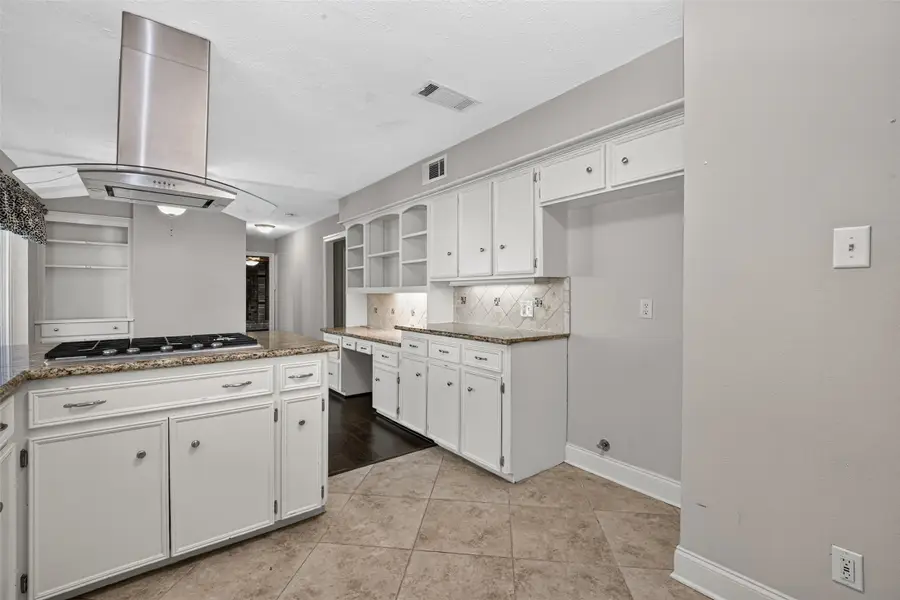 2403 Parkdale Drive, Kingwood, TX 77339 - #2