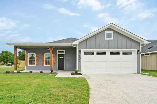 101 Callie Street, Smithville, TX 78957