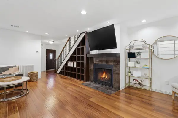 800 Country Place Drive #802, Houston, TX 77079