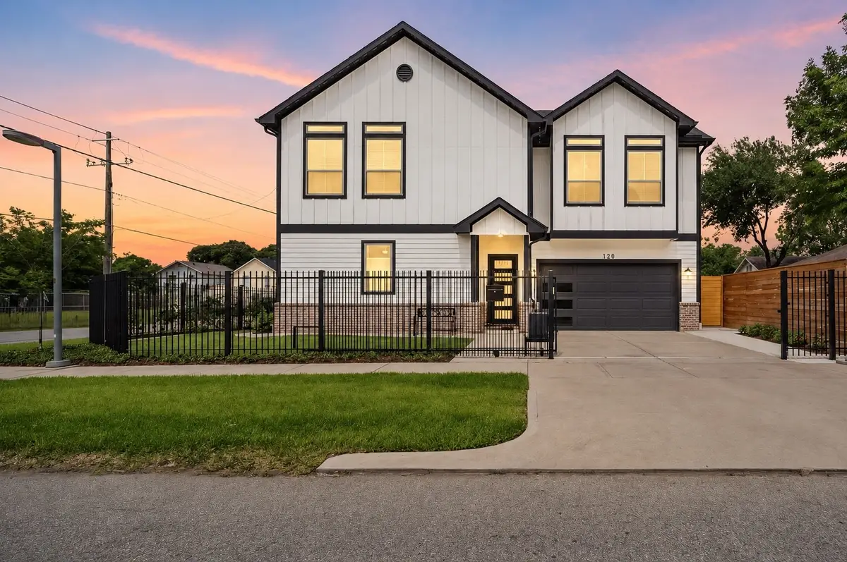 120 Adams Street, Houston, TX 77011 - #1