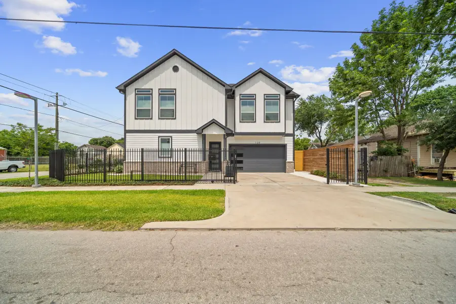 120 Adams Street, Houston, TX 77011 - #2