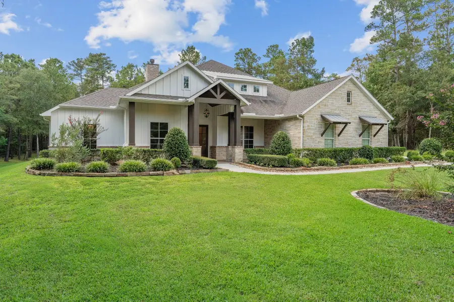 132 Texas Grand Circle, Huntsville, TX 77340 - Image #2