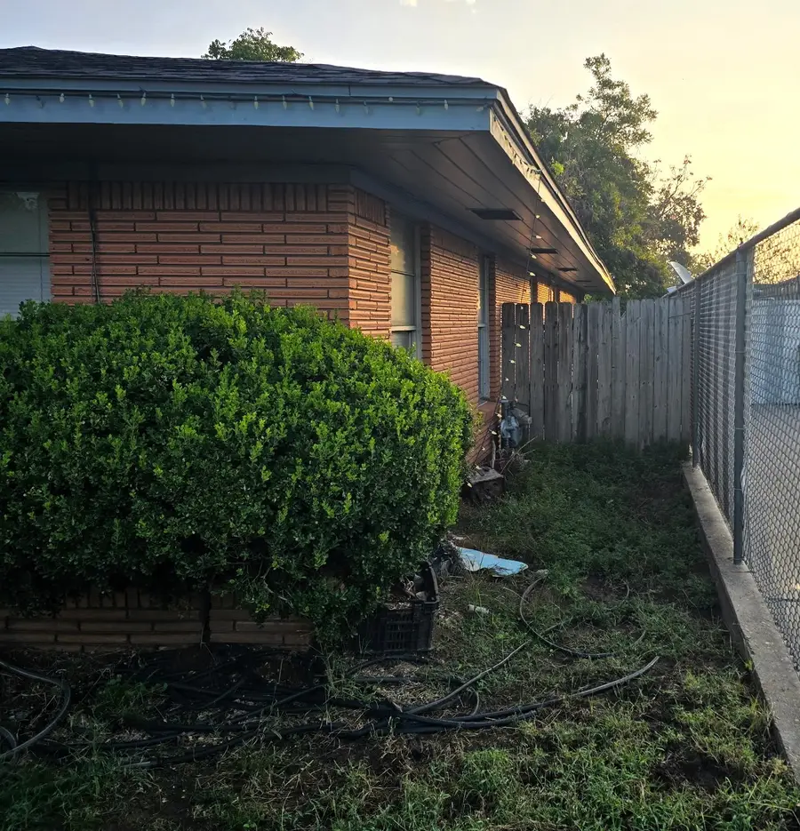 916 Meyer Street, Sealy, TX 77474 - #3