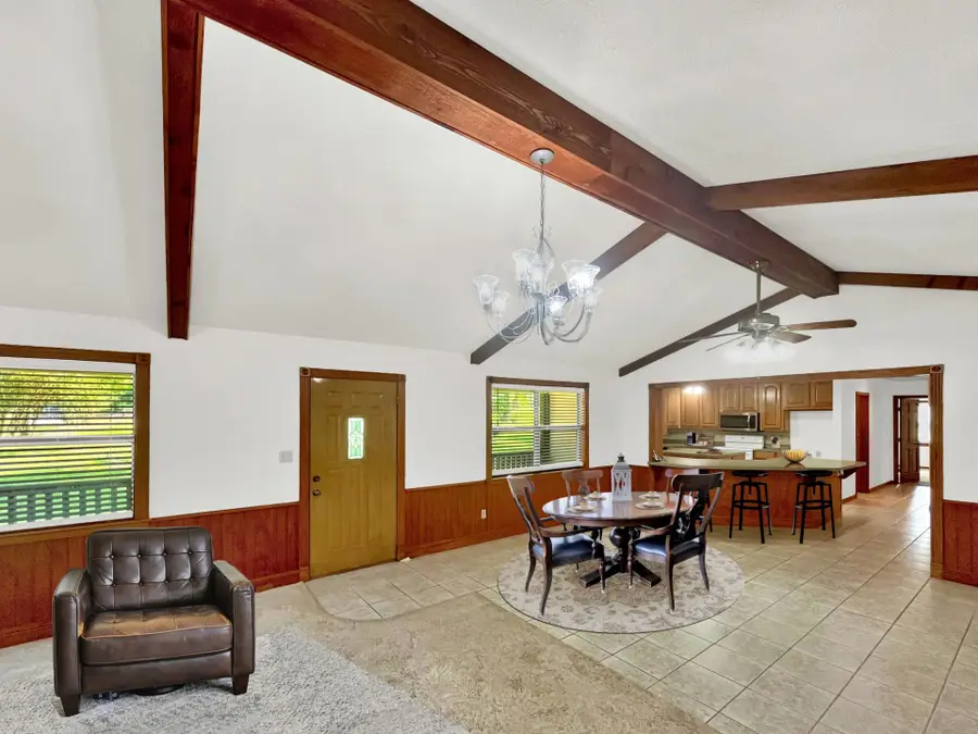 2230 County Road 201, Weimar, TX 78962 - Image #3