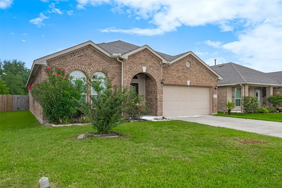 310 Gulf Winds Drive, Bacliff, TX 77518 - Image #2