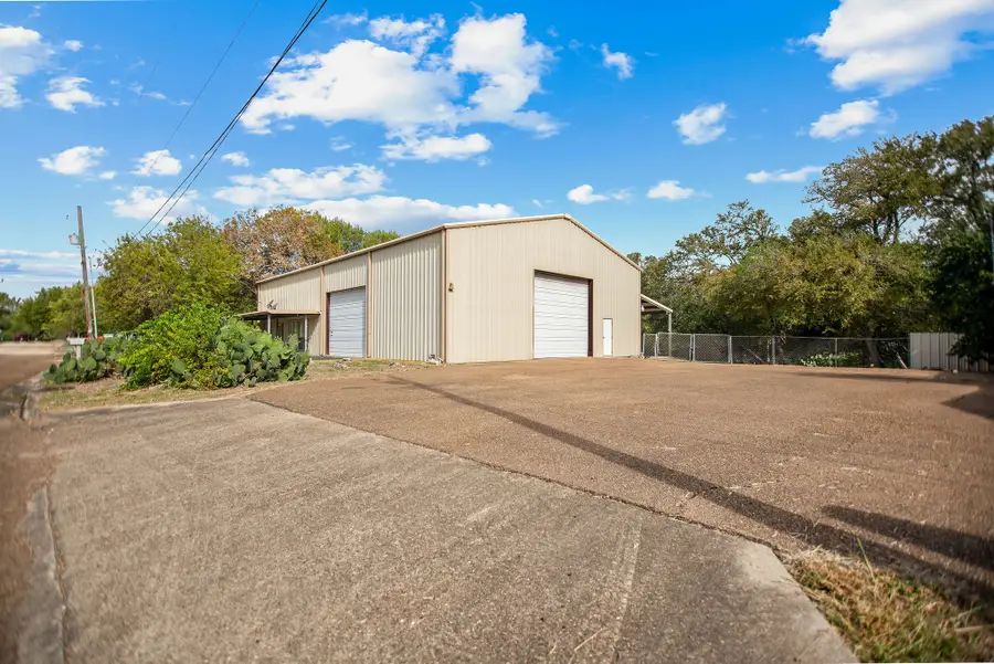 1800 Oak Drive, Port Lavaca, TX 77979 - #2
