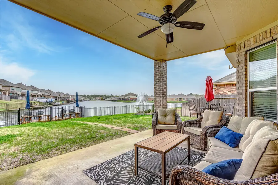 3719 Lake Bend Shore Drive, Spring, TX 77386 - #2