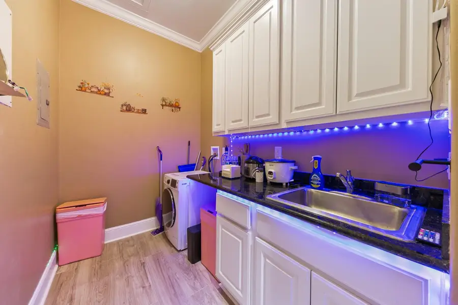 12832 Willow Centre Drive, Houston, TX 77066 - Image #3