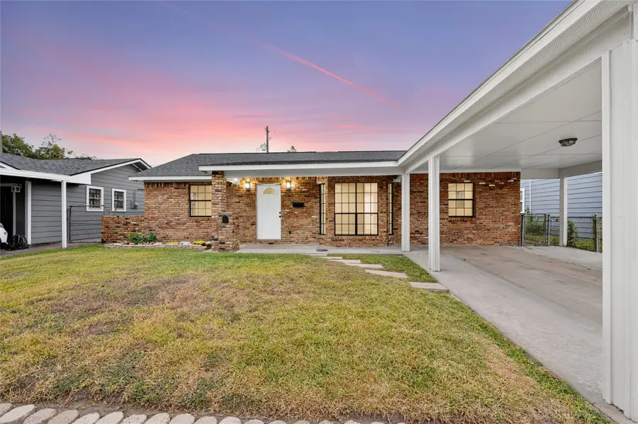 3201 Stallings Drive, Houston, TX 77088 - Image #2