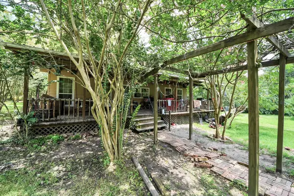 101 Rocky Lane, Livingston, TX 77351