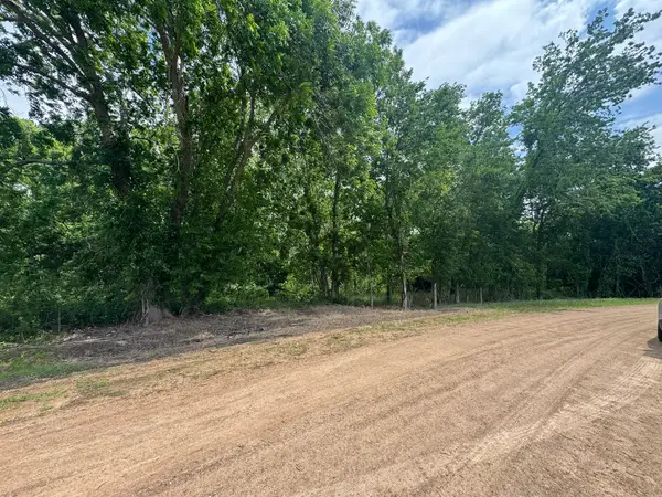 214 County Road 230, Wharton, TX 77488