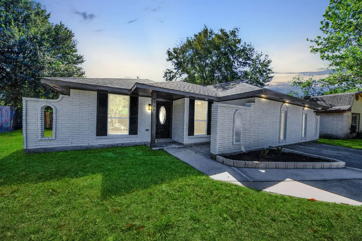 8706 Meadowview Drive, Houston, TX 77037 - Image #1