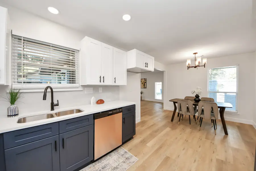 8706 Meadowview Drive, Houston, TX 77037 - Image #3