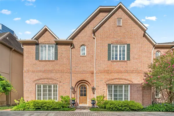 107 Wynden Trace Lane, Houston, TX 77056