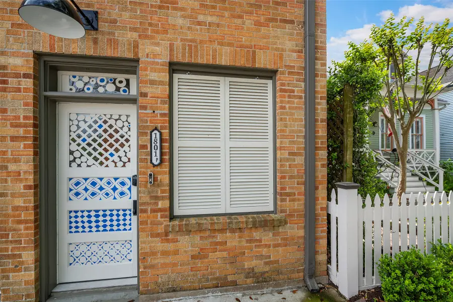 1801 Avenue L, Galveston, TX 77550 - #3