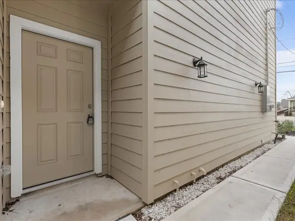 9026 Madera Road #A, Houston, TX 77078