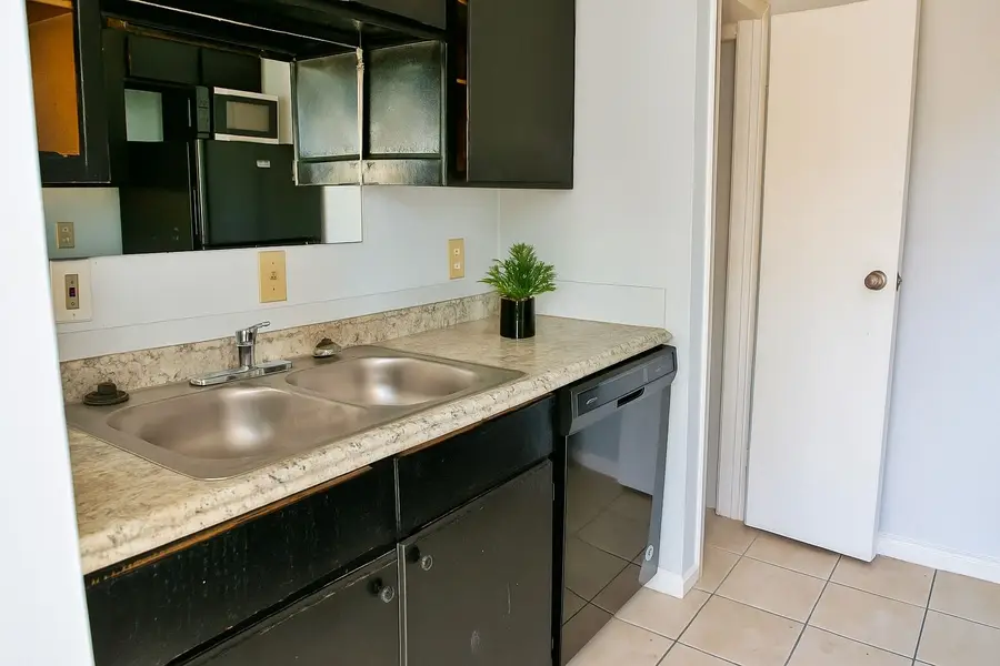 12500 Sandpiper Drive #179, Houston, TX 77035 - Image #3