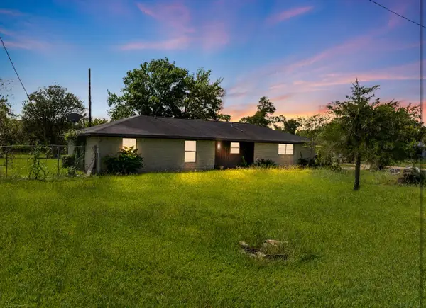 721 County Road 239, Bay City, TX 77414